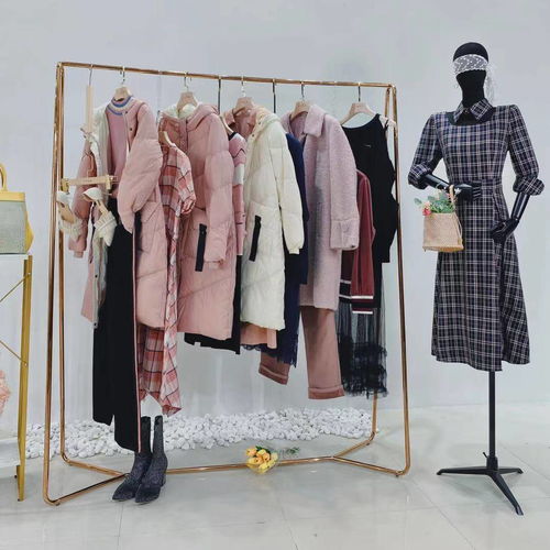 巧思布局，精打细算 25平米服装店兼营日用百货的装修全攻略